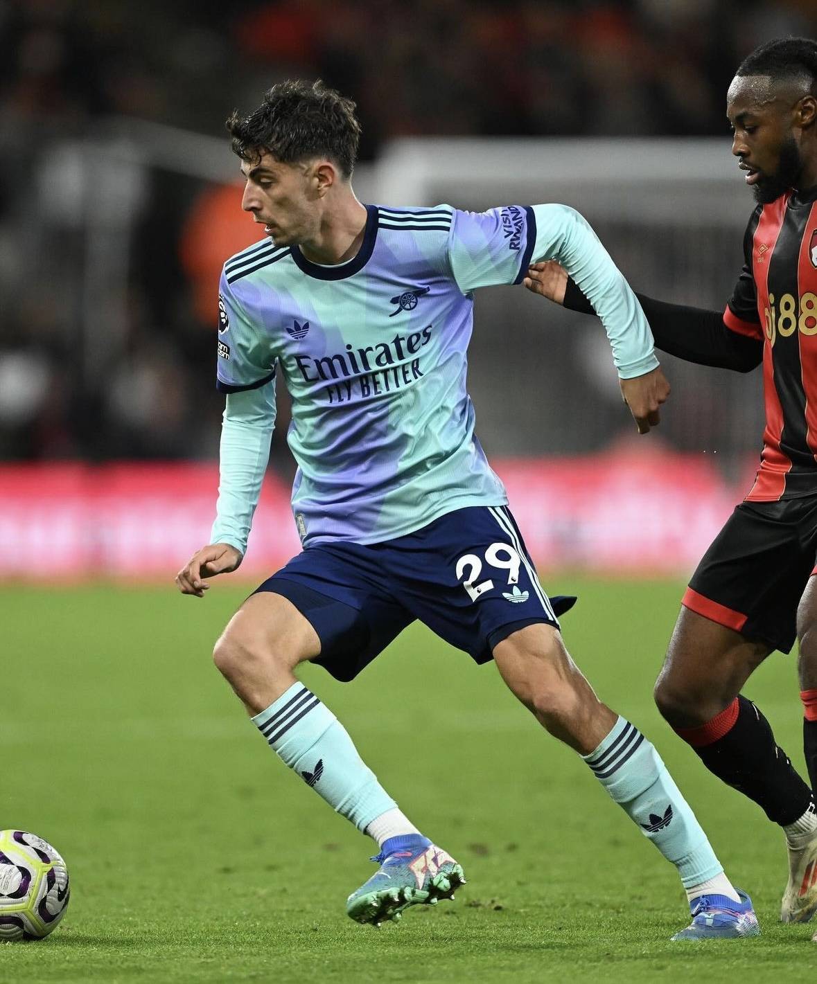 阿森纳惨败伯恩茅斯,保级形势扑朔迷离 阿森纳惨败伯恩茅斯,保级形势扑朔迷离