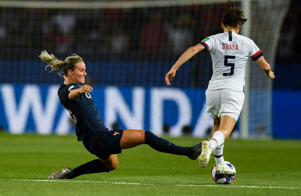 法国女足比赛中获得连胜,排名第一 法国女足比赛中获得连胜,排名第一