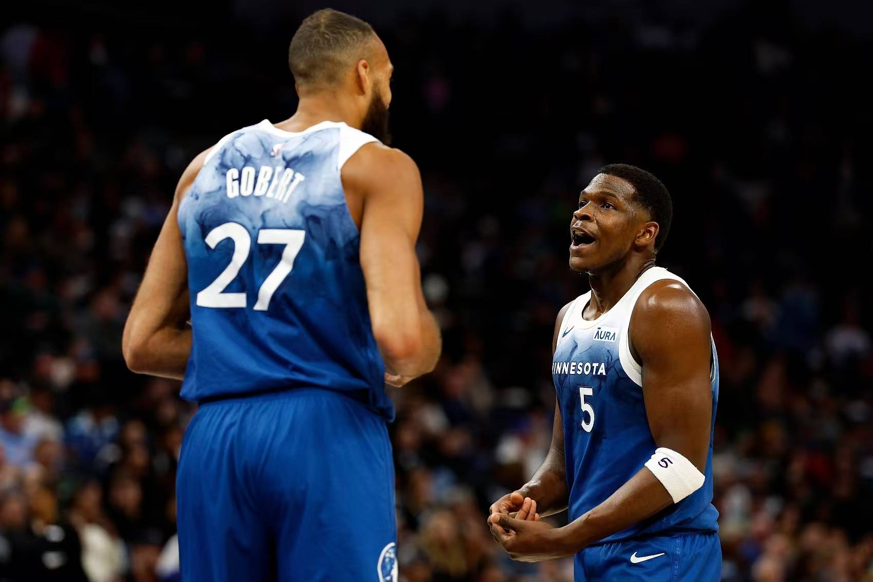 NBA西部强队交锋,激情对决打响绝对反击的简单介绍 NBA西部强队交锋,激情对决打响绝对反击的简单介绍