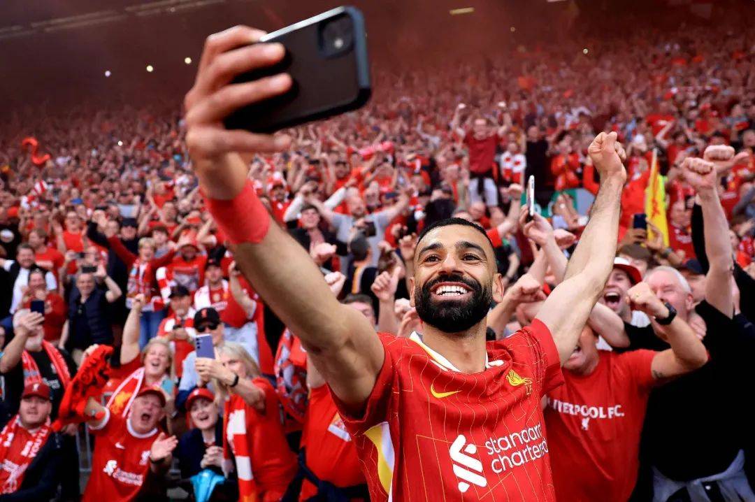 利物浦球员获得最佳射手奖荣誉 利物浦球员获得最佳射手奖荣誉