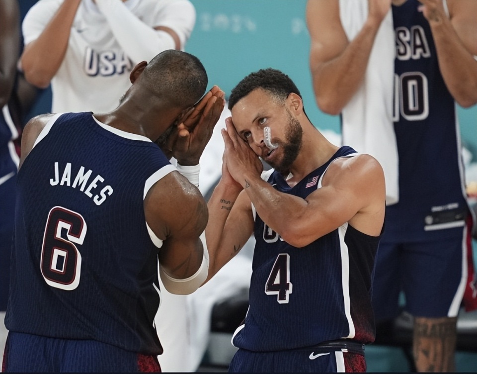 意甲焦点战:杜兰特vs詹姆斯,击败引发球迷沸腾 意甲焦点战:杜兰特vs詹姆斯,击败引发球迷沸腾