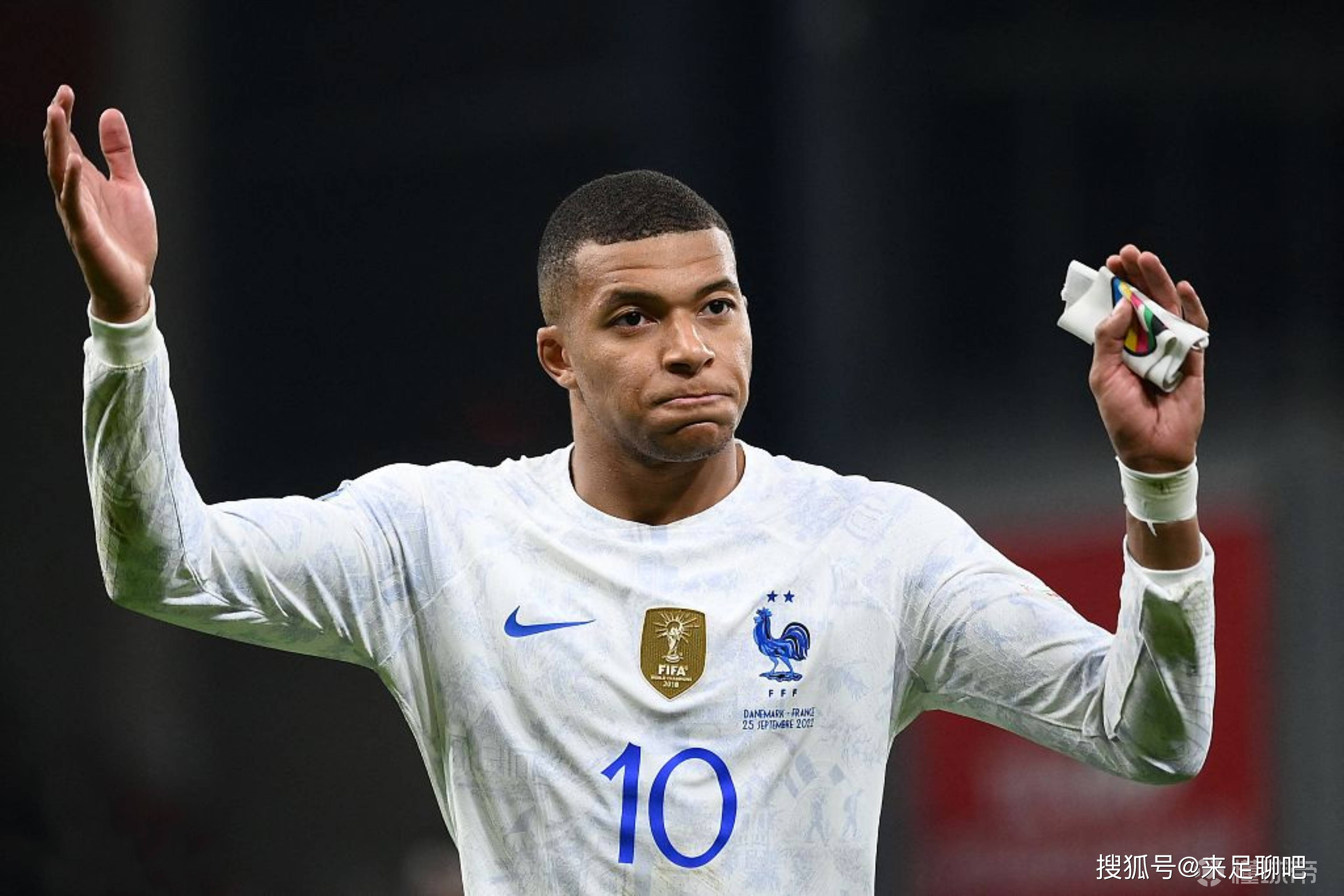 包含中超重磅对决:姆巴佩迎战杜兰特,争议判罚的词条 包含中超重磅对决:姆巴佩迎战杜兰特,争议判罚的词条