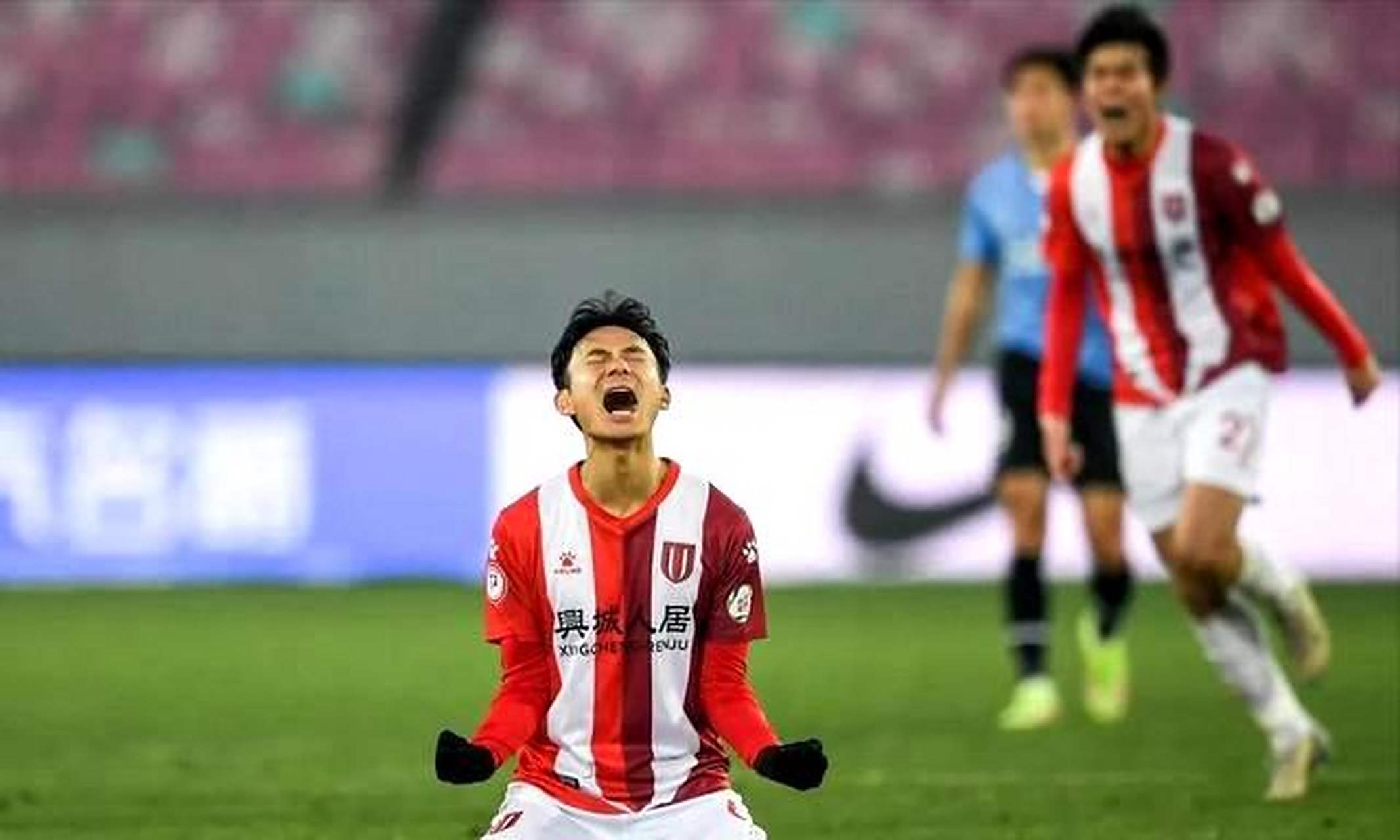 新赛季开局火爆,球员状态飙升 新赛季开局火爆,球员状态飙升