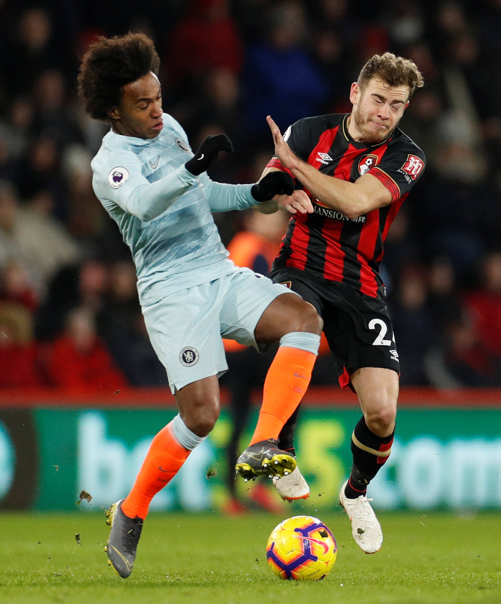 包含雷丁胜伯恩茅斯,英格兰冠军联赛迎来一线生机的词条 包含雷丁胜伯恩茅斯,英格兰冠军联赛迎来一线生机的词条